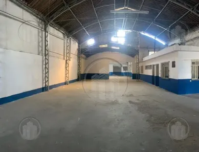 Galpão/Depósito/Armazém à venda, 382m² no Jardim dos Lagos, São Paulo