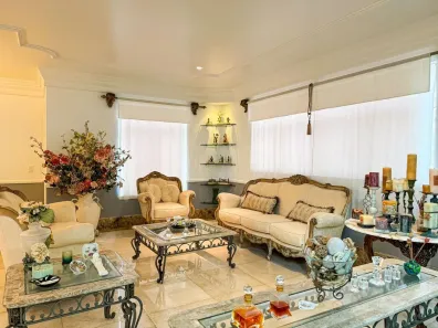 Casa com 7 Quartos à venda, 580m² no Interlagos, Vila Velha