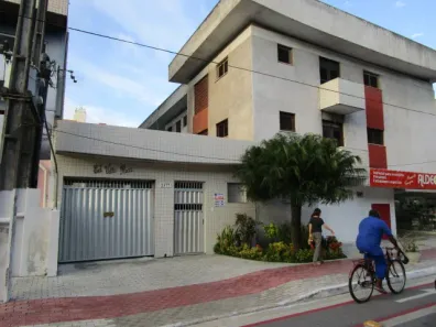 Apartamento com 3 Quartos para alugar, 120m² no Joaquim Távora, Fortaleza