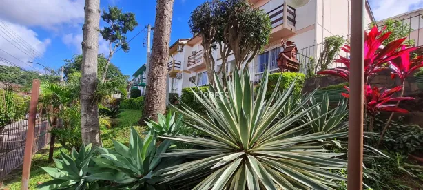Casa com 4 Quartos à venda, 156m² no Santo Antônio, Porto Alegre