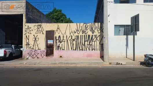 Lote/Terreno à venda, 253m² no Jardim Araruna, Bauru