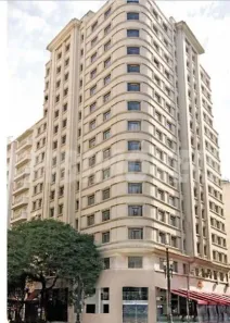 Prédio Comercial com 13 Quartos para alugar, 8120m² no República, São Paulo