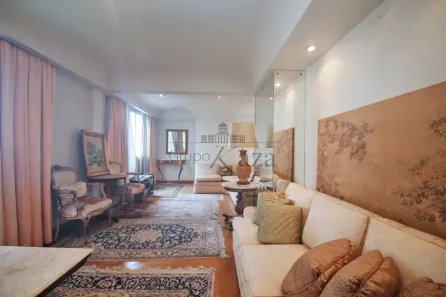 Apartamento com 2 Quartos à venda, 170m² no Jardim Europa, São Paulo