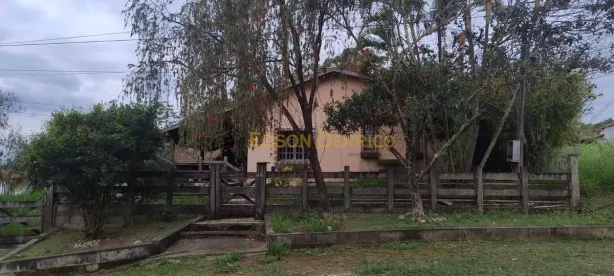 Fazenda/Sítio com 5 Quartos à venda, 280m² no Borba, Pindamonhangaba