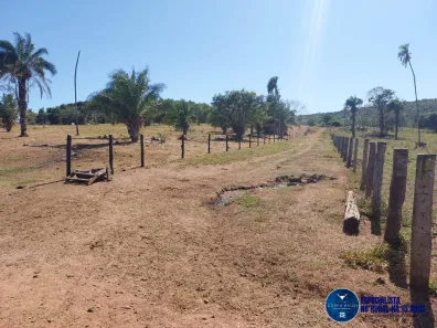 Lote/Terreno à venda, 100m² no Setor Central, Aruanã