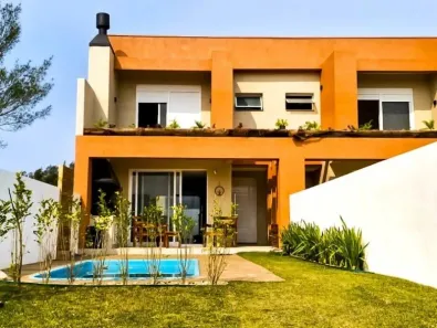 Sobrado com 3 Quartos à venda, 160m² no , Xangri-Lá