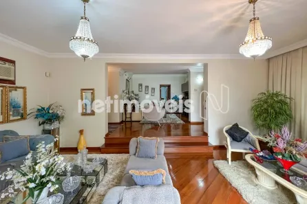 Casa com 4 Quartos à venda, 563m² no Padre Eustáquio, Belo Horizonte