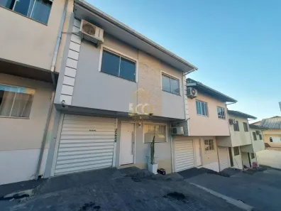 Casa com 3 Quartos à venda, 81m² no Serraria, São José