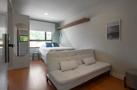 Apartamento com 1 Quarto para alugar, 23m² no Carvoeira, Florianópolis