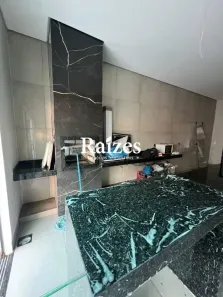 Casa com 3 Quartos à venda, 160m² no Laranjeiras, Uberlândia