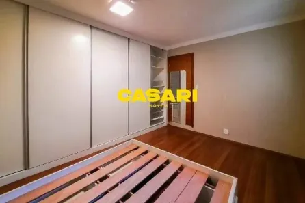 Sobrado com 4 Quartos à venda, 326m² no Rudge Ramos, São Bernardo do Campo