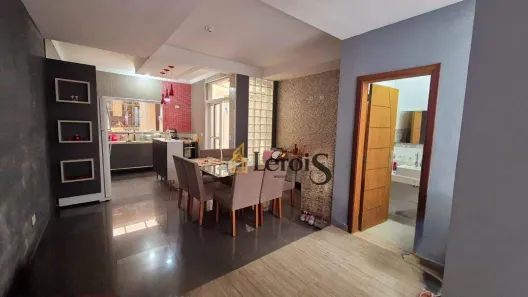 Casa com 3 Quartos à venda, 210m² no , Cabreúva