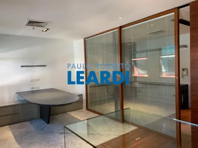Sala Comercial à venda, 30m² no Vila Progredior, São Paulo