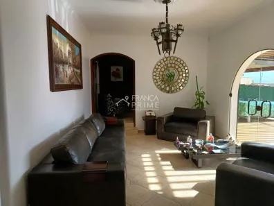 Casa com 3 Quartos à venda, 360m² no Jardim Líbano, São Paulo