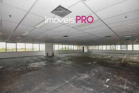 Sala Comercial à venda, 885m² no Cidade Monções, São Paulo