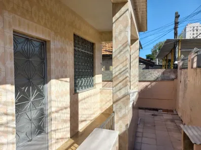 Casa com 2 Quartos para alugar, 65m² no Rocha Miranda, Rio de Janeiro