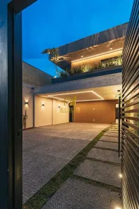 Sobrado com 3 Quartos à venda, 210m² no Jardim Atlântico, Goiânia