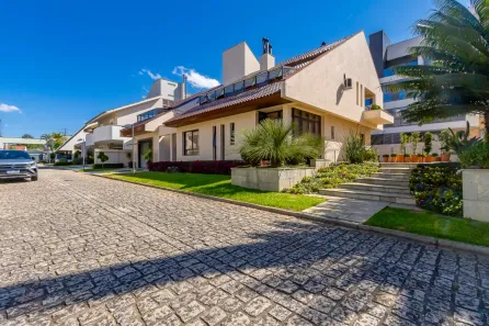 Casa de Condomínio com 5 Quartos à venda, 555m² no Seminário, Curitiba