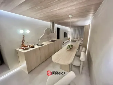 Apartamento com 2 Quartos à venda, 77m² no Centro, Balneário Camboriú