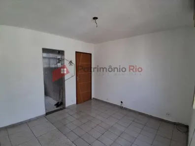 Apartamento com 2 Quartos à venda, 50m² no Olaria, Rio de Janeiro
