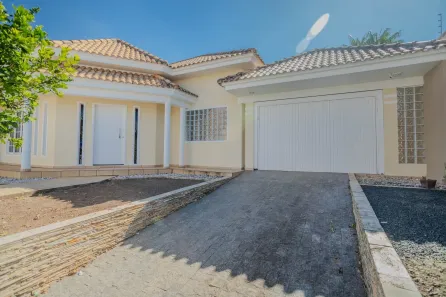 Casa com 4 Quartos à venda, 241m² no Jardim Carvalho, Ponta Grossa