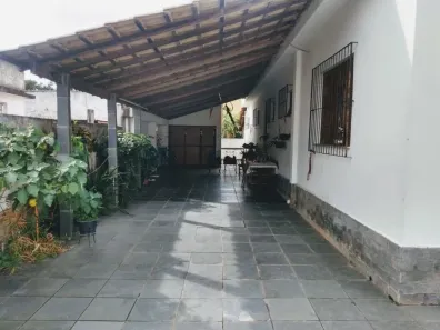 Casa com 3 Quartos à venda, 140m² no Centro, Campos dos Goytacazes