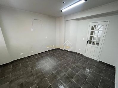 Sala Comercial à venda, 33m² no Vila Mathias, Santos