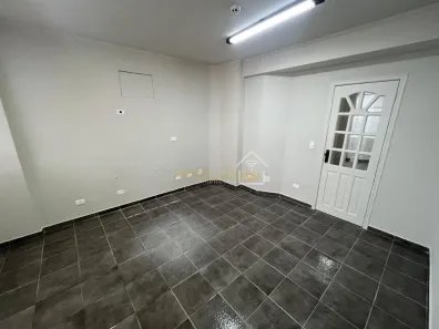 Sala Comercial à venda, 33m² no Vila Mathias, Santos