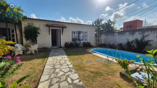 Casa com 3 Quartos para venda ou aluguel, 171m² no Ponta Negra, Natal
