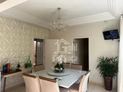 Casa com 3 Quartos para venda ou aluguel, 180m² no Parque dos Bandeirantes, Ribeirão Preto
