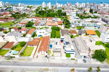 Casa com 5 Quartos à venda, 600m² no Caioba, Matinhos