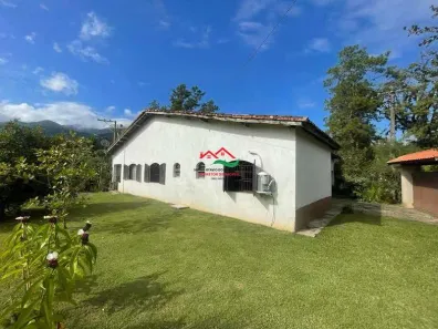 Fazenda/Sítio com 4 Quartos à venda, 240m² no , Pedro de Toledo