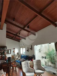 Casa com 3 Quartos à venda, 361m² no Jardim Leonor, São Paulo