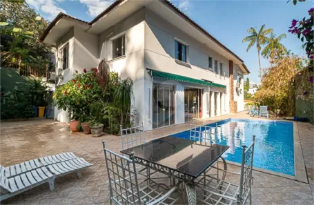 Casa com 3 Quartos à venda, 400m² no Pacaembu, São Paulo