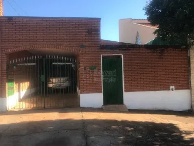 Casa com 3 Quartos à venda, 168m² no Jardim Martinez, Araraquara