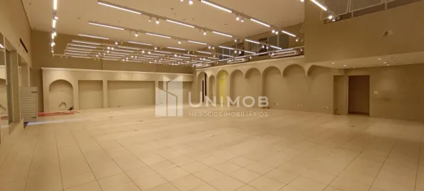 Ponto Comercial para alugar, 395m² no Cambuí, Campinas