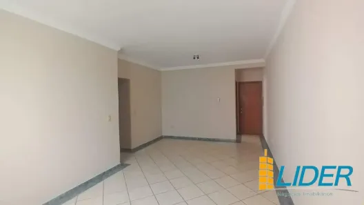 Apartamento com 2 Quartos para alugar, 70m² no Santa Mônica, Uberlândia