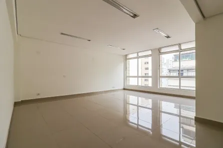 Ponto Comercial para alugar, 39m² no Liberdade, São Paulo