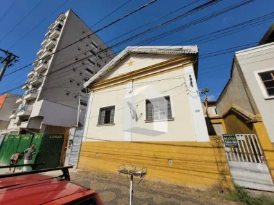 Casa com 2 Quartos à venda, 105m² no Centro, Poços de Caldas