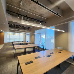 Sala Comercial para alugar, 325m² no Itaim Bibi, São Paulo