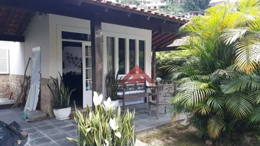 Casa de Condomínio com 3 Quartos à venda, 200m² no Badu, Niterói