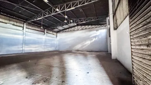 Galpão/Depósito/Armazém para alugar, 400m² no Cidade Jardim, Goiânia