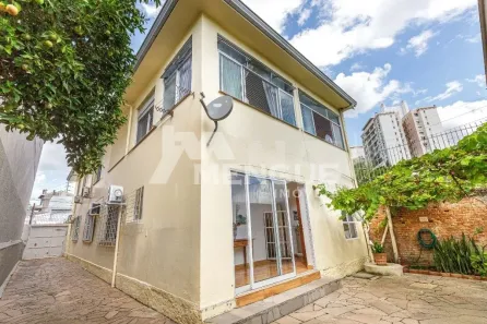 Casa com 4 Quartos à venda, 282m² no Passo da Areia, Porto Alegre