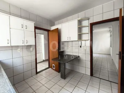 Apartamento com 3 Quartos para alugar, 88m² no Patrimônio, Uberlândia