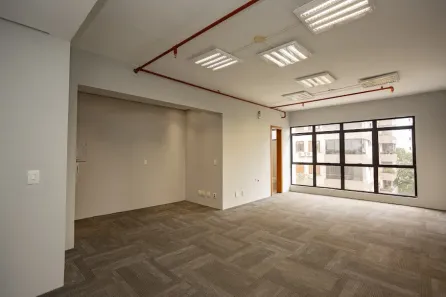 Imóvel Comercial para alugar, 45m² no Auxiliadora, Porto Alegre