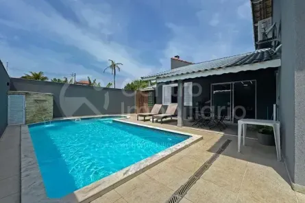 Casa com 3 Quartos à venda, 247m² no Residencial Parque Daville, Peruíbe
