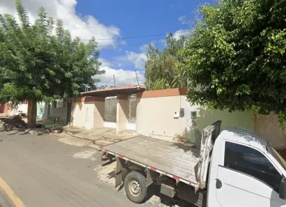 Casa com 3 Quartos à venda, 202m² no Pedrinhas, Juazeiro do Norte
