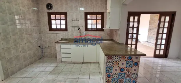 Casa de Condomínio com 4 Quartos para alugar, 250m² no Loteamento Villa Branca, Jacareí