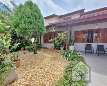 Casa com 4 Quartos à venda, 156m² no Córrego Grande, Florianópolis