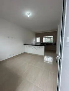Casa com 2 Quartos para alugar, 80m² no Jardim Sant'Anna do Pedregulho, Jacareí